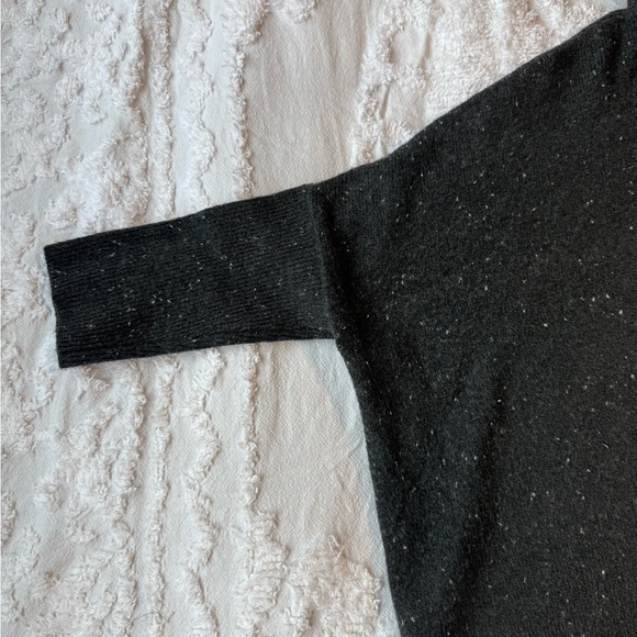 Gray Turtleneck funky sleeve oversized Sweater size M soft B8 - Picture 4 of 12